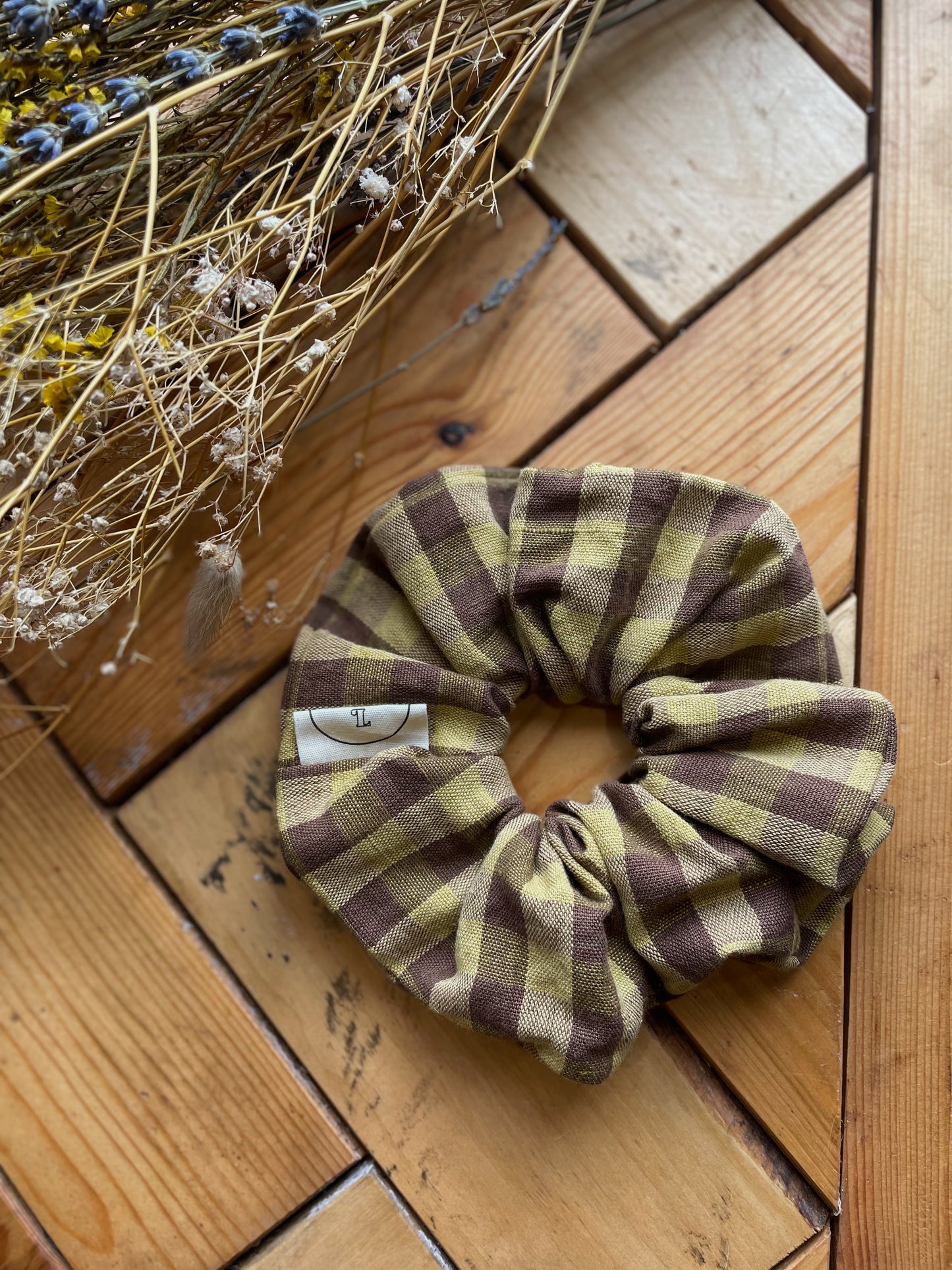Custard Cream Scrunchie